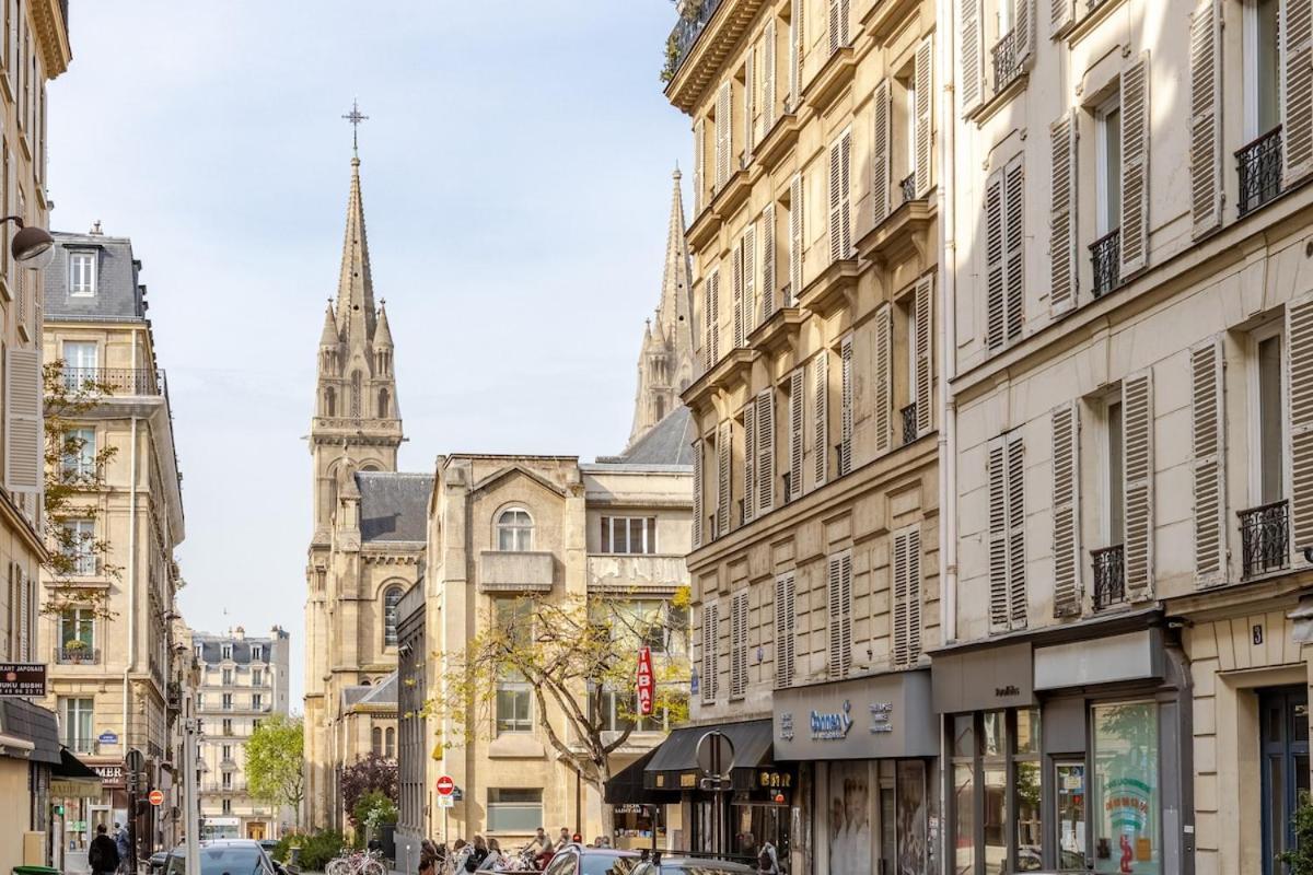 11 Paris